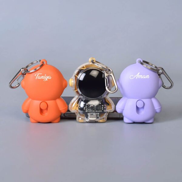 1500mAh Mini Astronaut Keychain Power Bank Digital Display Spaceman Emergency Ultralight Waterproof for Camping Travel